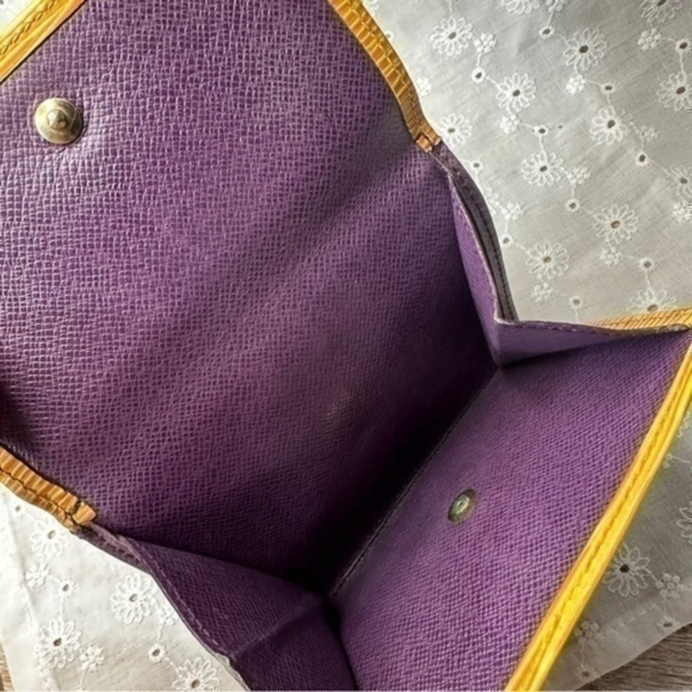 Louis Vuitton Malletier Epi Leather Elise Wallet. Yellow - Picture 10 of 14